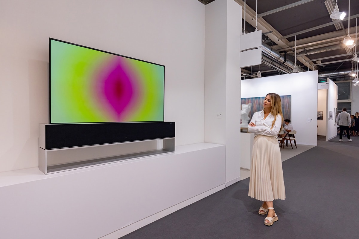Медиаискусство Аниша Капура представлено на LG SIGNATURE OLED R в Базеле
