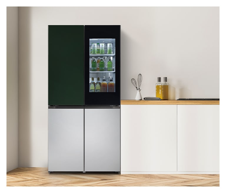 It shows solid green&silver color LG French Door Objet Collection is built in a bright-tone modern kitchen.