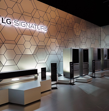 Overall view of LG SIGNATUE products displayed in a row at IFA 2019