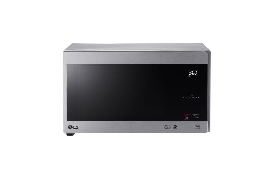 LG LMC0975ST: 0.9 cu. ft. NeoChef™ Countertop Microwave with Smart