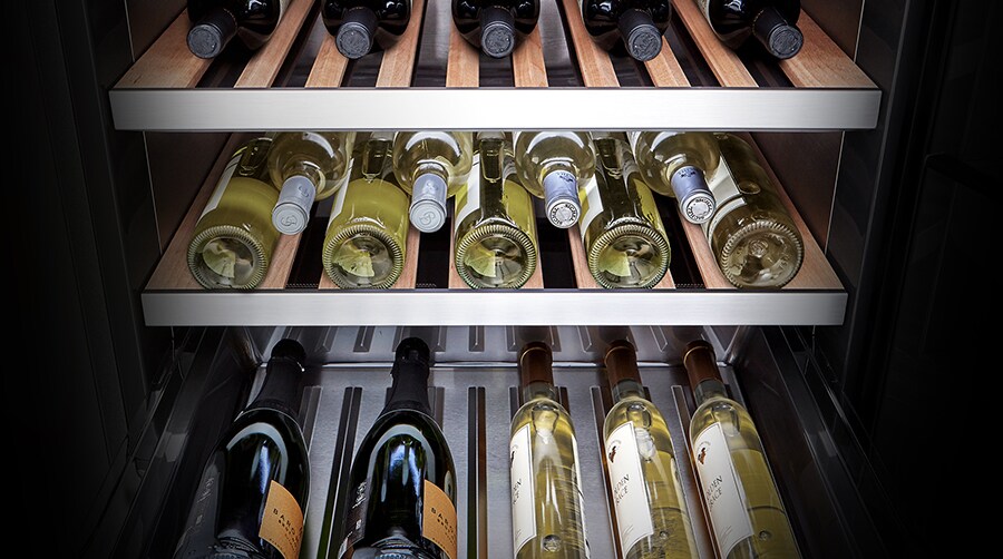 Diverse wines are placed on the LG SIGNATURE Wine Cellar.