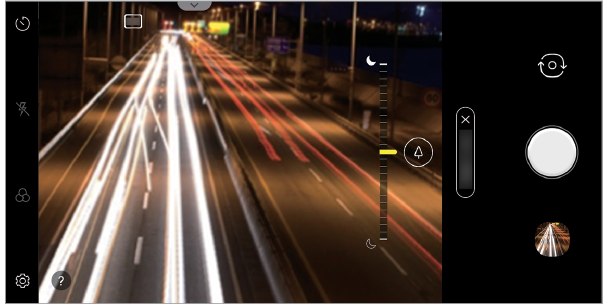 With Night view, you can take vivid and clear photos even at night. 